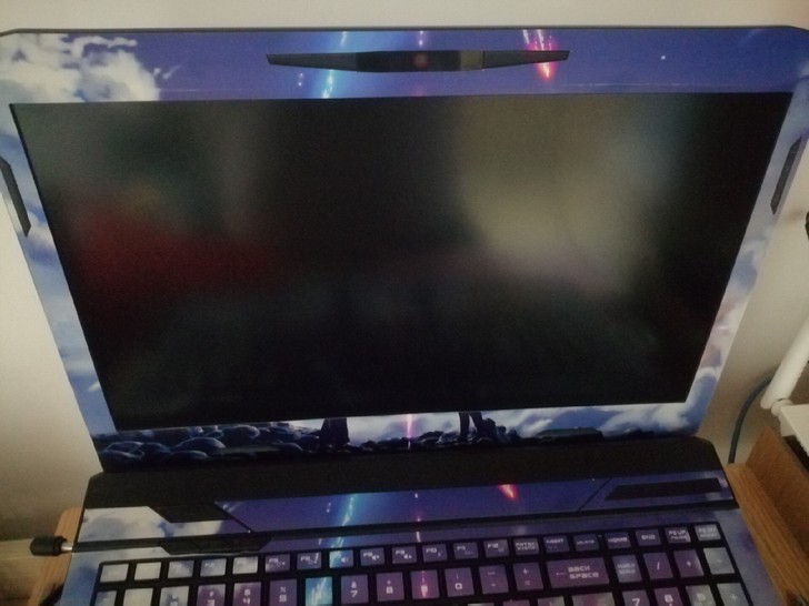 神舟战神笔记本，95新，感兴趣的点我想要私聊