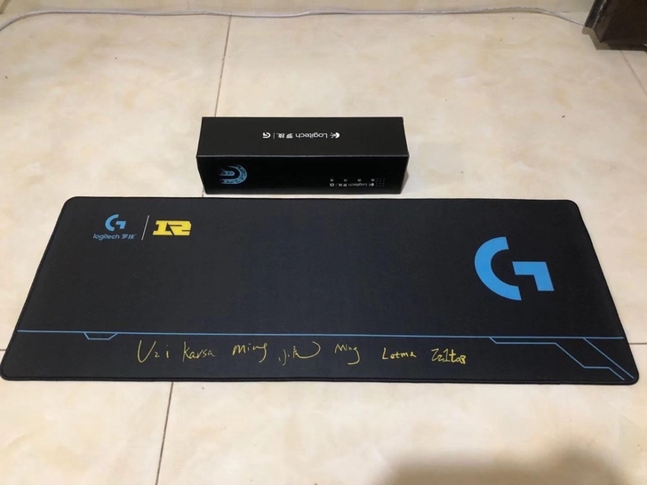 【厂家直销】全新罗技鼠标垫超大号游戏电竞办...