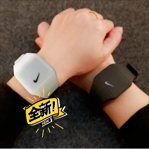 网络流行款，简约潮牌电子表时尚学生运动手表