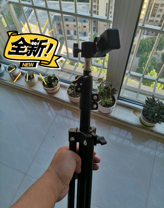 自己店里的赠品，手机直播支架多功能自拍三脚...