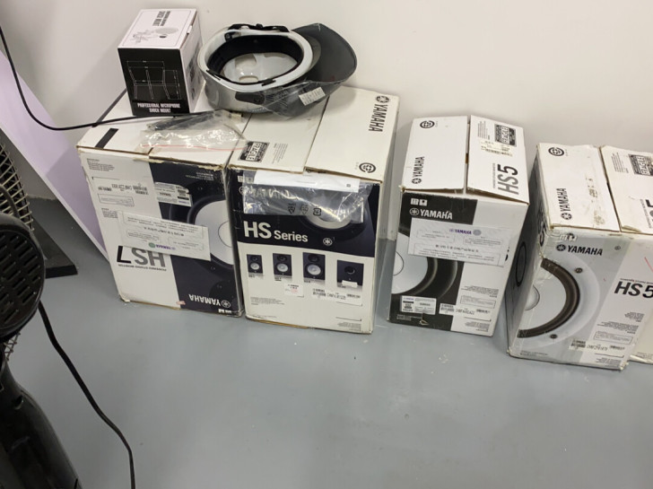 雅马哈hs7黑色处理品一对 、成色99新