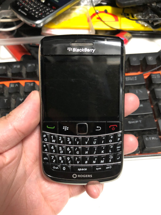 极其稀有罗杰斯ROGERS版本黑莓9780...