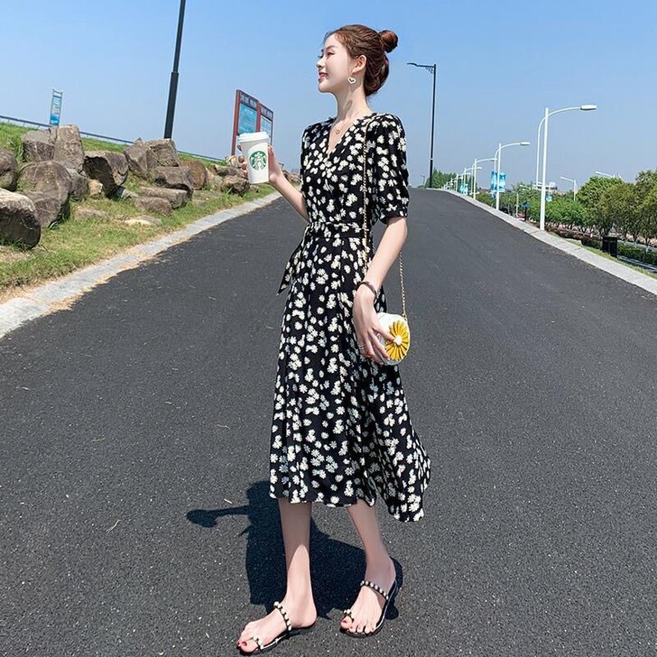 现有一批仓库存现货2021春季新款韩版碎花...