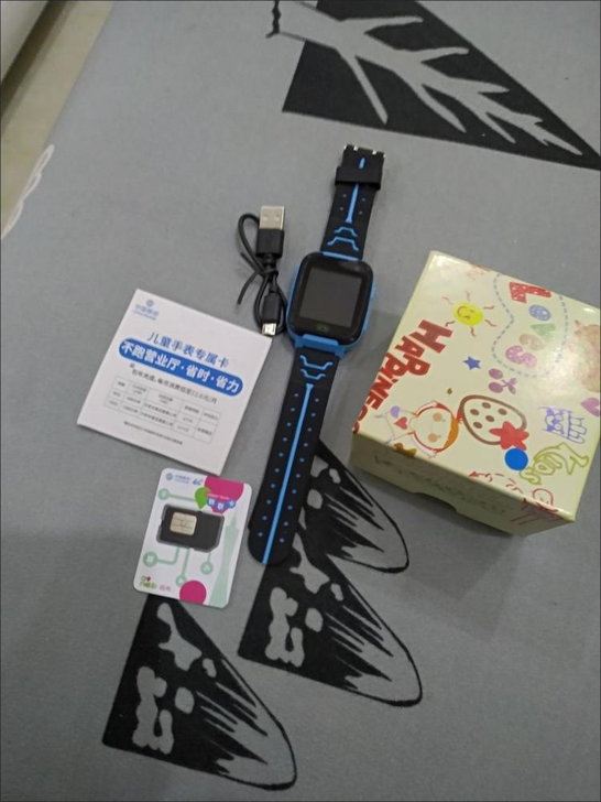 全新正品小天才儿童手表定位学生防水通男女智...