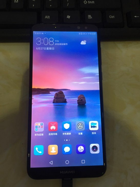 华为麦芒6，运行内存4G，内存64G。轻微...