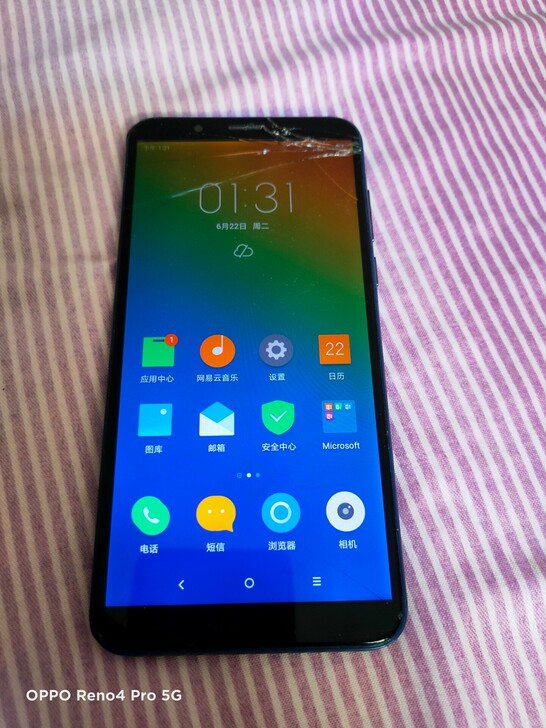 联想手机，k5note，成色如图，不小心掉...