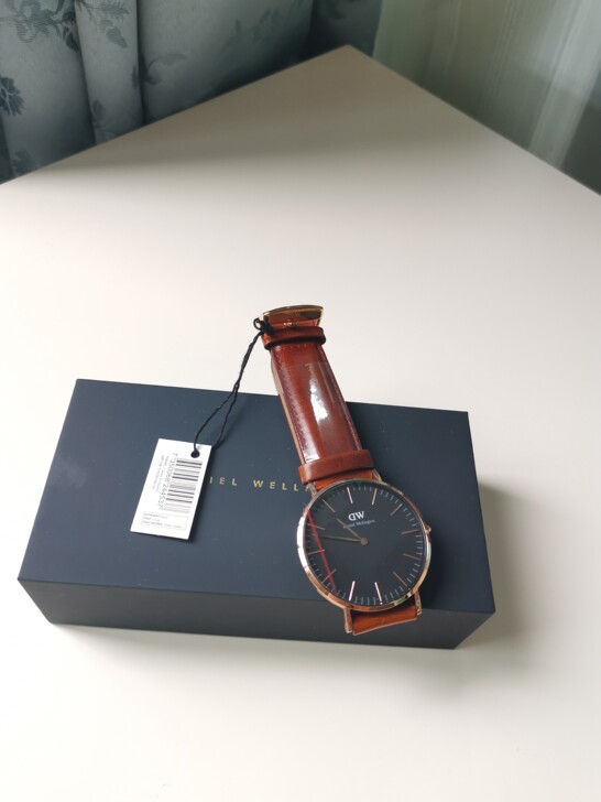 DW丹尼尔惠灵顿时尚手表 朋友代理开的实体...