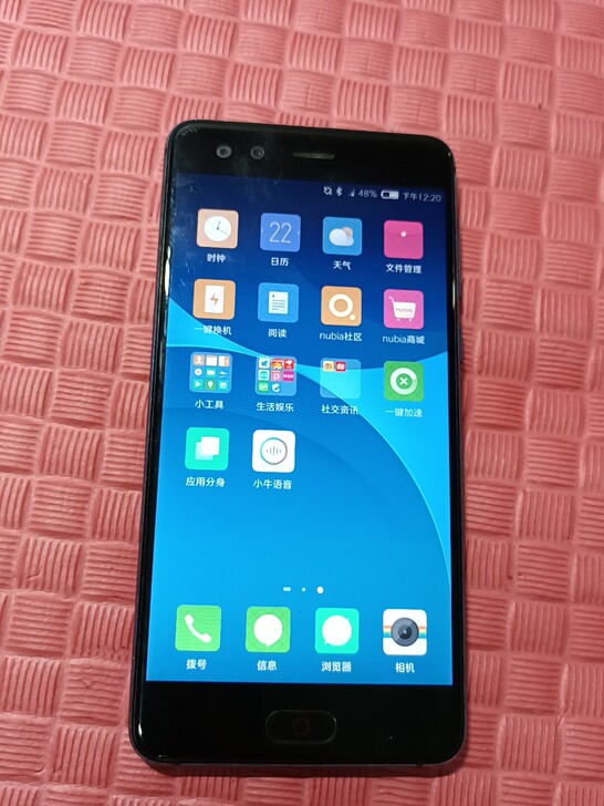 努比亚Z17miniS   6+64G屏幕...