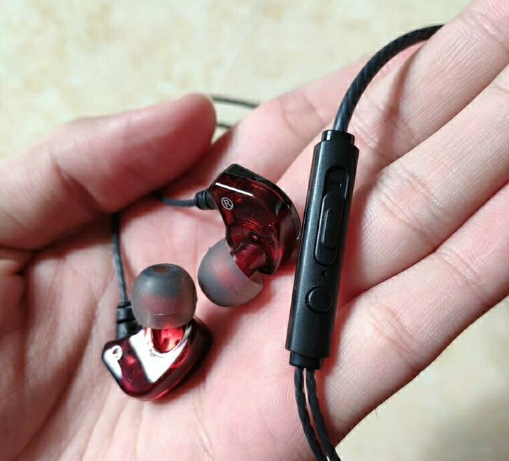 【全新16.3元包邮】耳机重低音德国停产R...