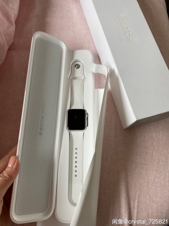 apple watch 300收一个二代苹...