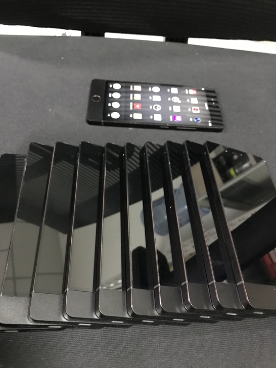 锤子坚果pro手机，功能正常使用， 图片实...
