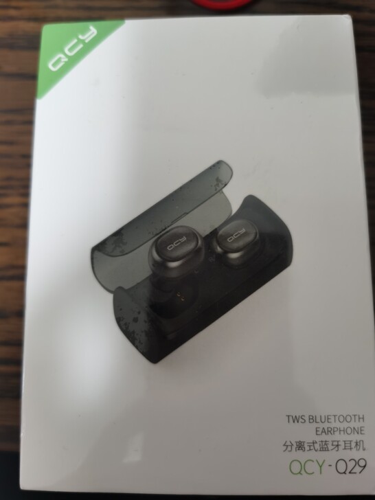 全新QCY蓝牙耳机