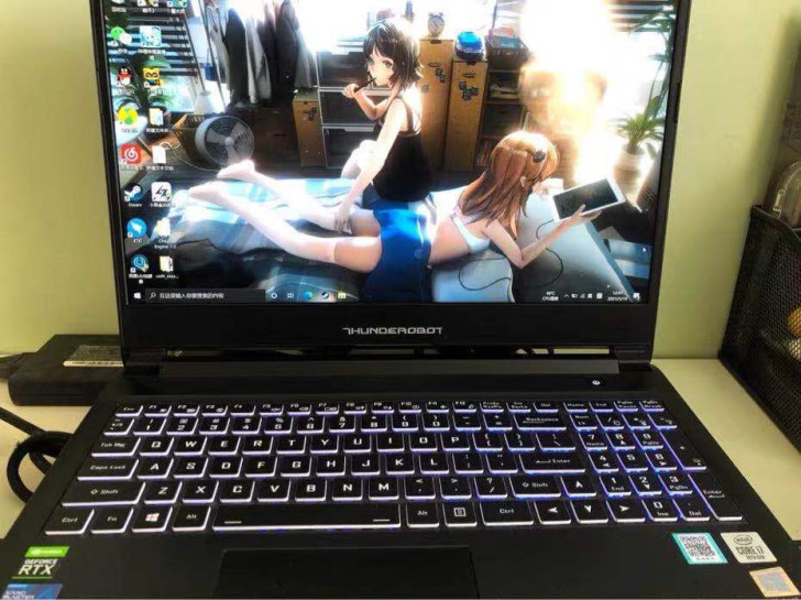 朋友的雷神游戏本i7-6核处理器，rtx2...