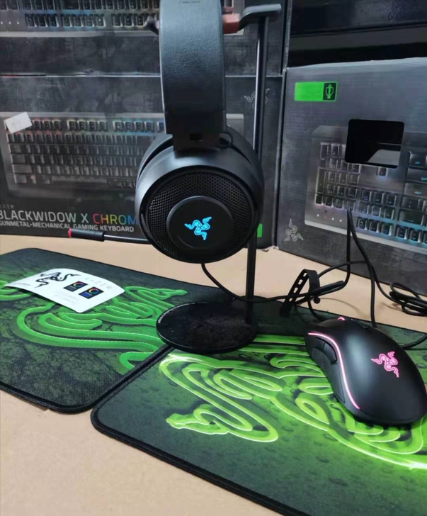 雷蛇北海巨妖v2幻彩版耳机耳 麦.吃鸡 ....