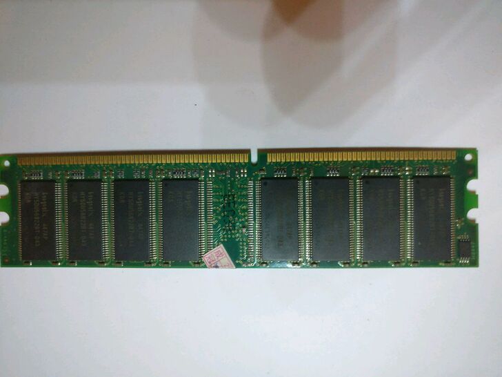 电脑用金士顿ddr400 512mb内存