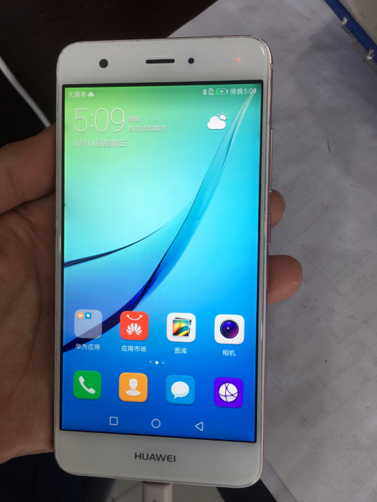 华为。nova。4+64的！功能正常无账户...