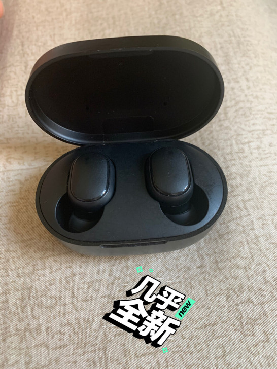 红米蓝牙耳机，九九新，喜欢的拍