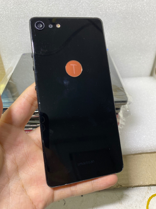 坚果pro2全网通手机，6+64内存， 成...