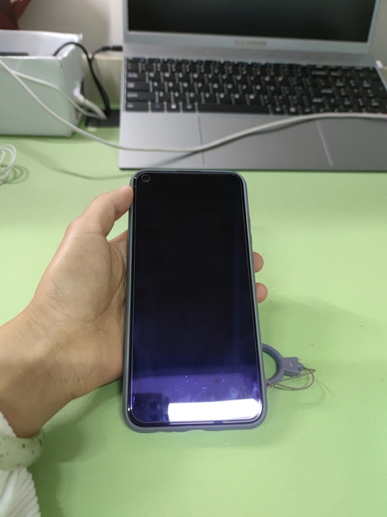 华为畅享10，功能正常，没有任何卡顿，玩游...