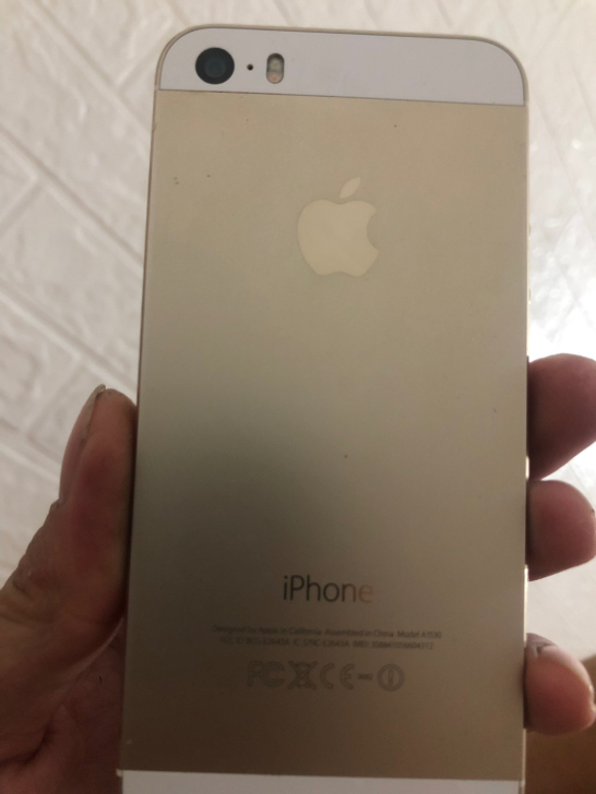苹果5s 金色 8成新 ios12.4系统...