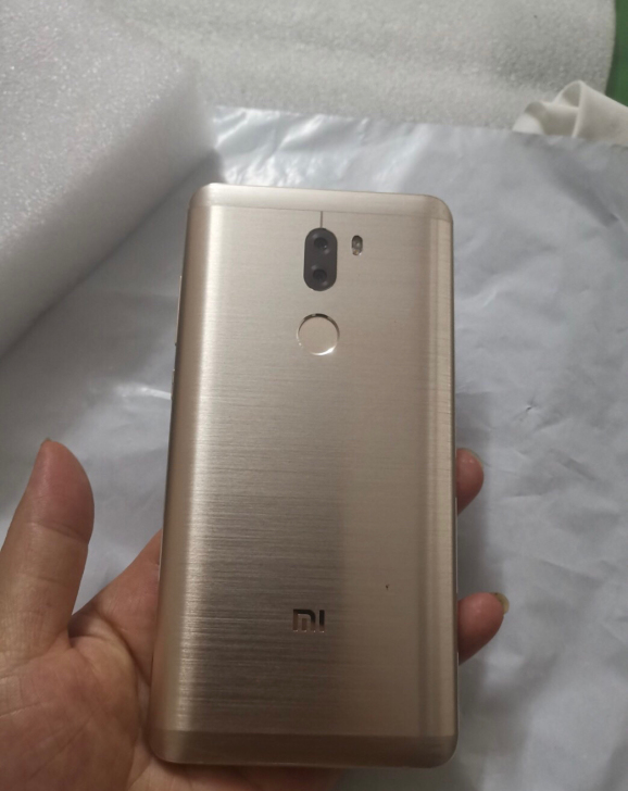小米5splus 高配 6+128  全网...