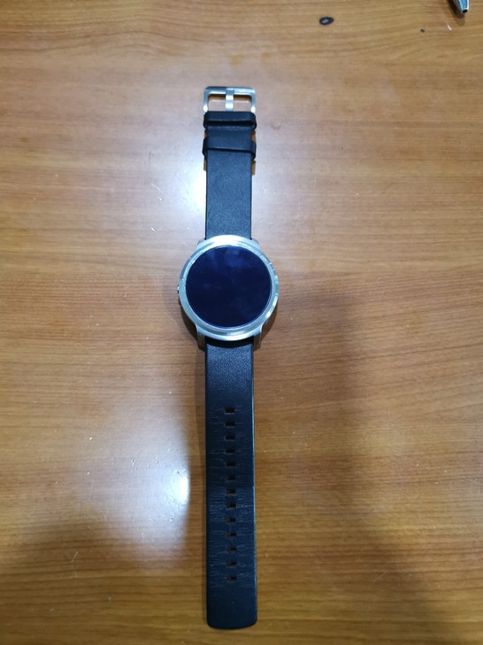ticwatch。有使用痕迹，85新。