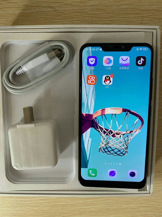 vivoX21   9成新6g运行正品手机...
