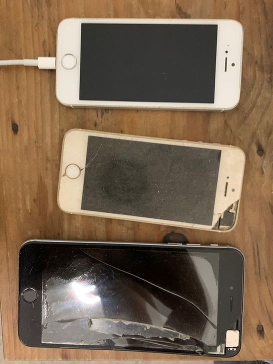 5S苹果尸体2个,忘了什么问题了,一个6P...