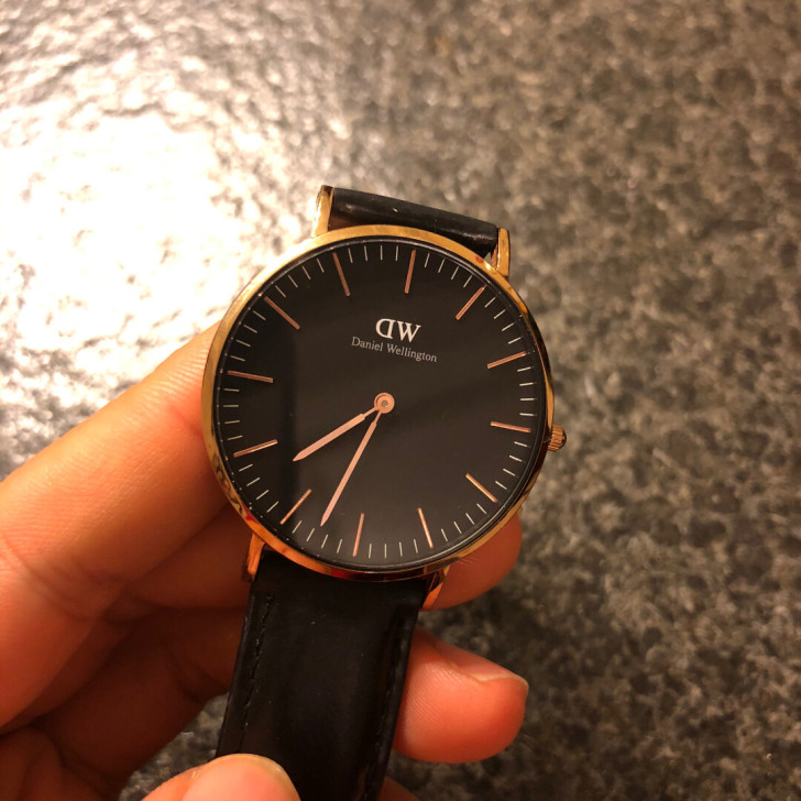 DW黑色大錶盤超薄手錶