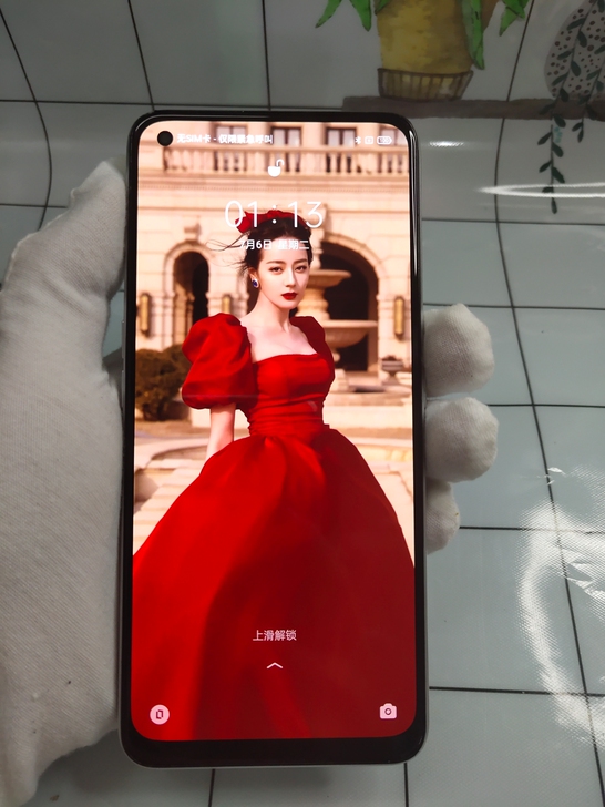 realme  realme Q2 Pro...