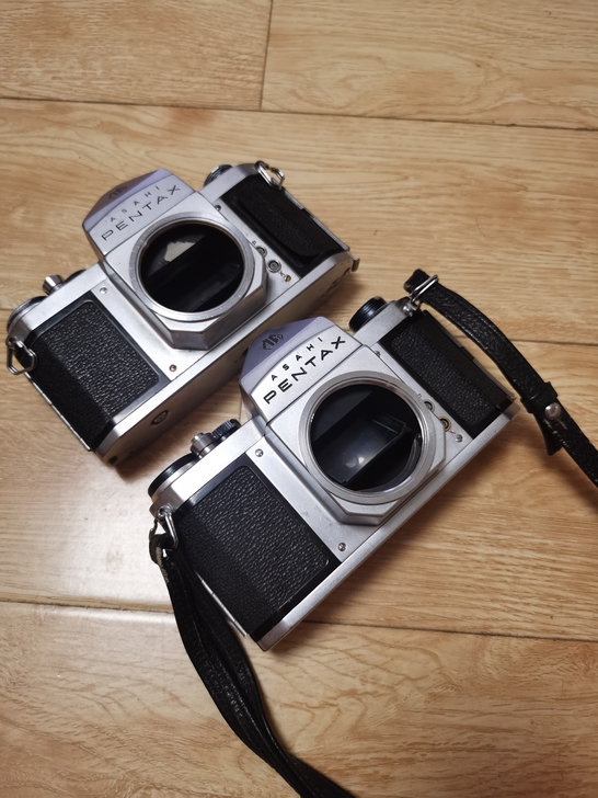 两个宾得S3配件机打包出,过片快门释放正常...