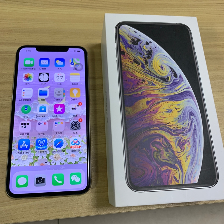 转女生自用苹果iPhoneXs Max手机...