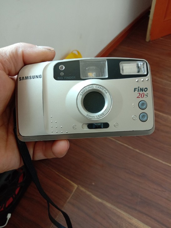三星胶卷相机，FⅰNO20S，大约8层新左...