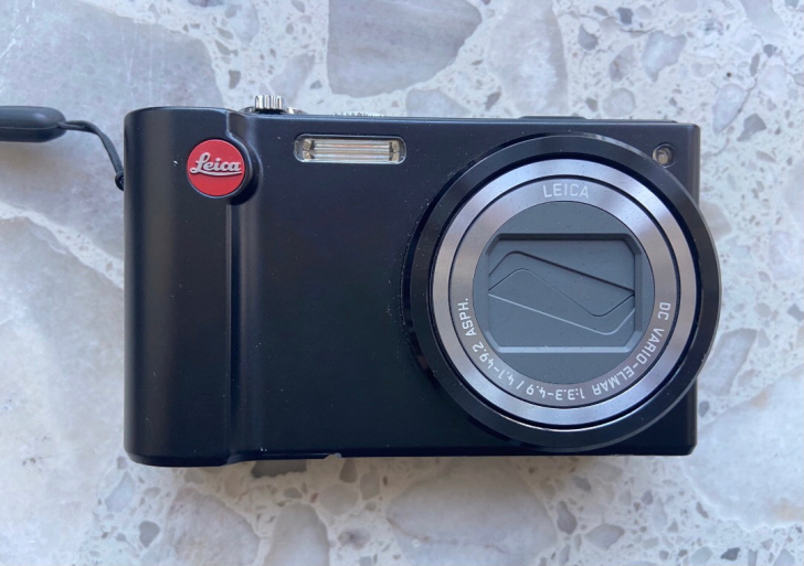 转让九成新 莱卡V-LUX20相机一套