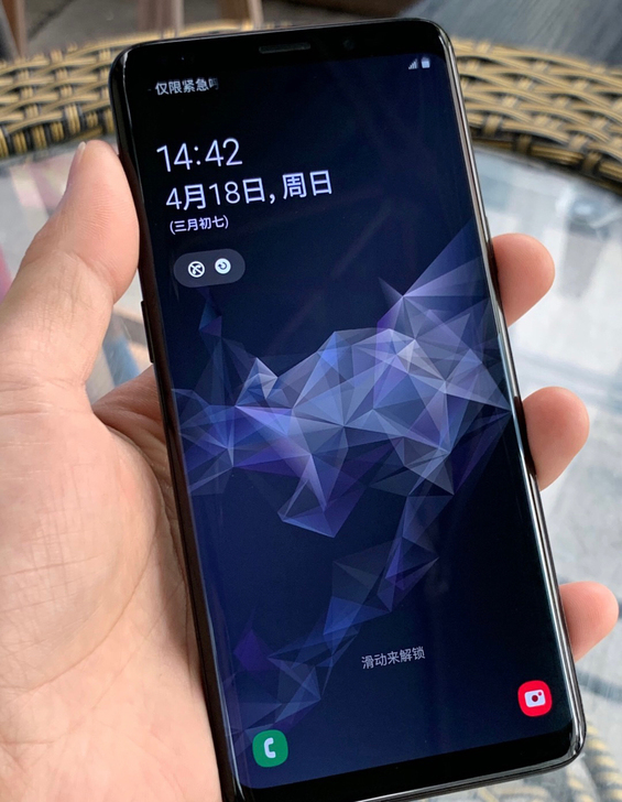 三星S9 手机原装的 手机屏幕完美屏的原装...