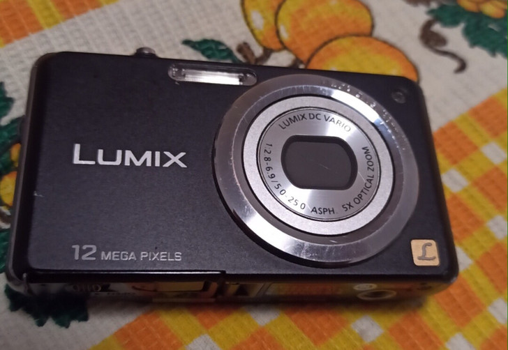 松下Panasonic LUMIX FH1...
