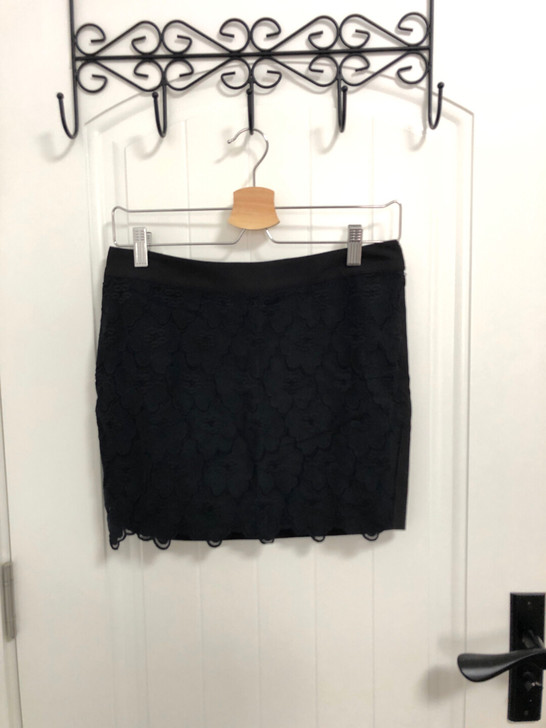 vero moda 绣花短裙