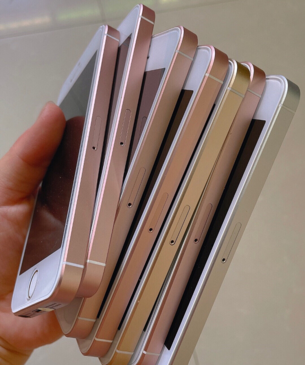 iPhone se  原装  se 不插卡...