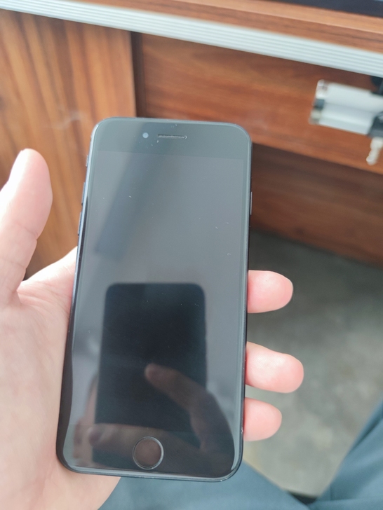 正品国行iPhone7  128G 系统流...
