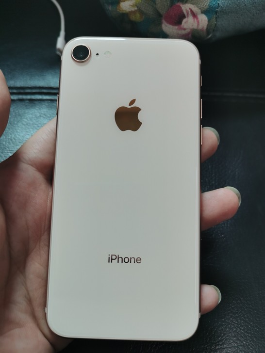 iphone苹果8国行64g