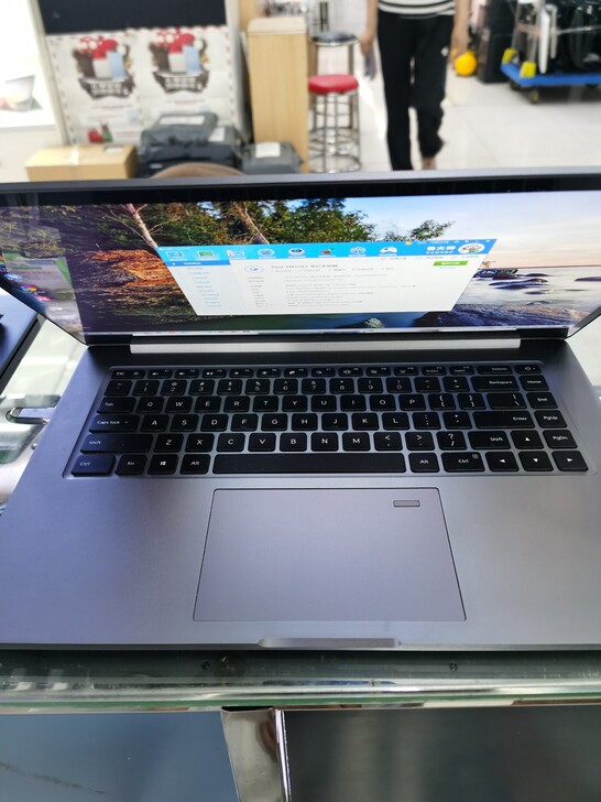 小米TM1701 I5 8250U 8G ...