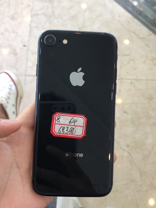 苹果8。64。全原无修。国行 细节私
