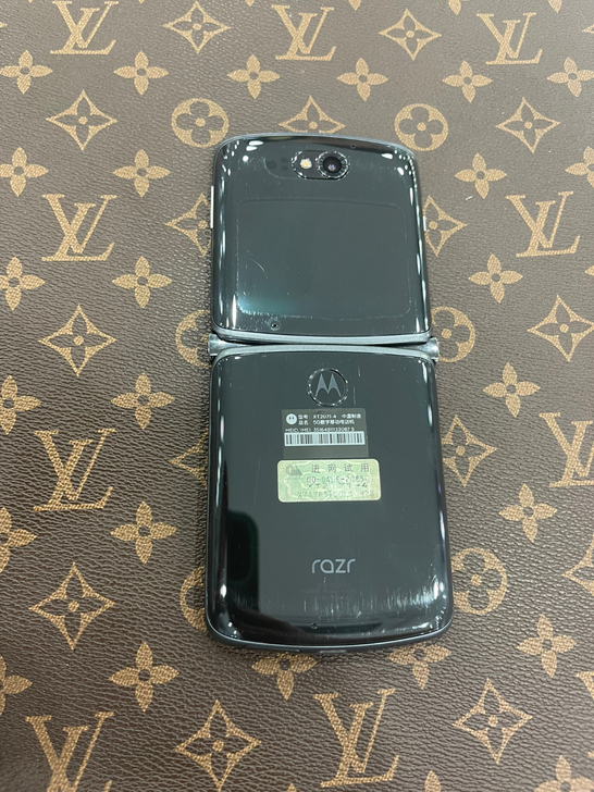 摩托罗拉刀锋 折叠屏手机黑色8+256g