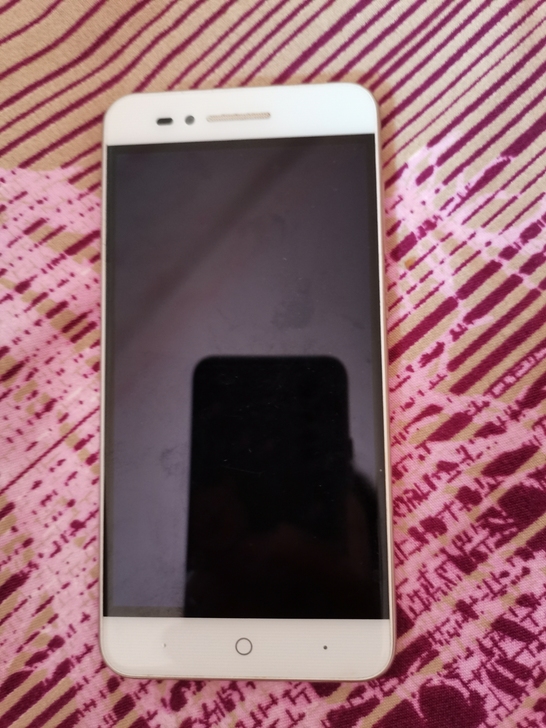 中兴BA610T      没修过正常使用...