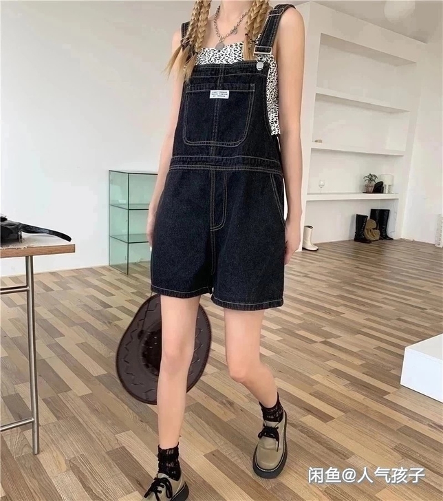 牛仔背带裤子2021新款减龄宽松直筒休闲连...