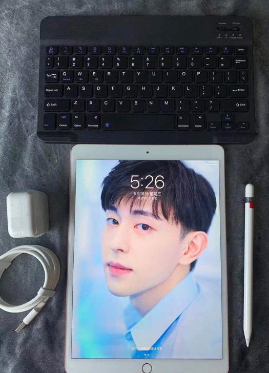 低价出售ipad 2019款，iPad7代...