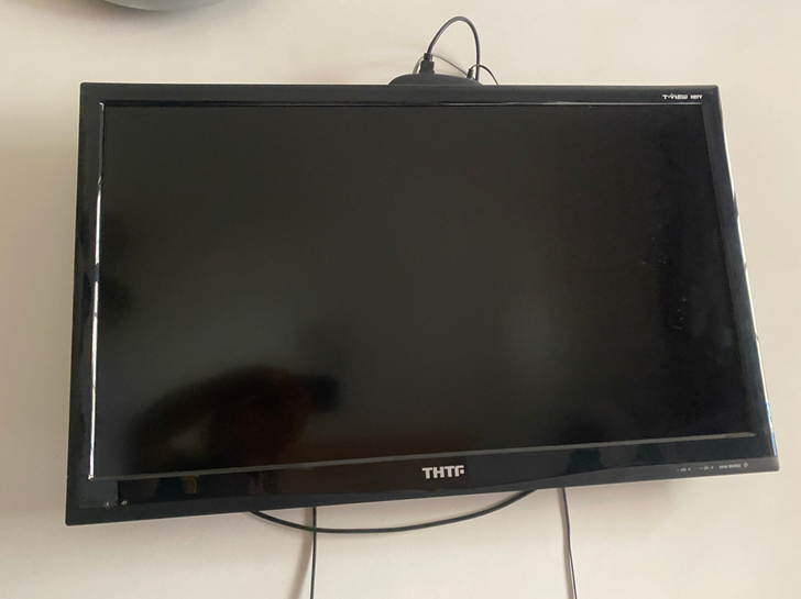 清华同方液晶电视八层新房租到了