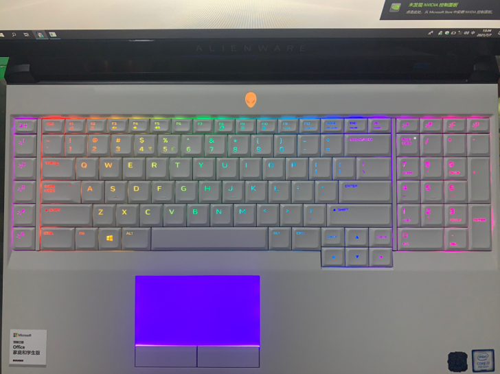 国行外星人51m笔记本,鲁大师跑分56w,...