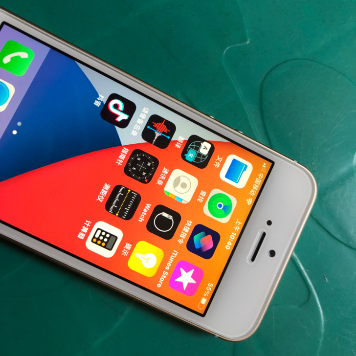 iPhone SE 64G 港版