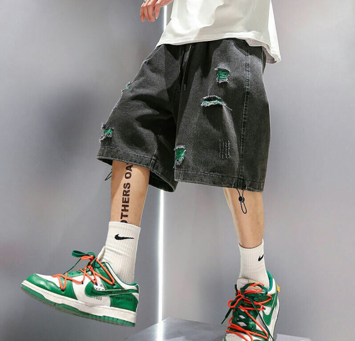 #节后鱼生#夏季破洞牛仔短裤男潮牌阔腿直筒...